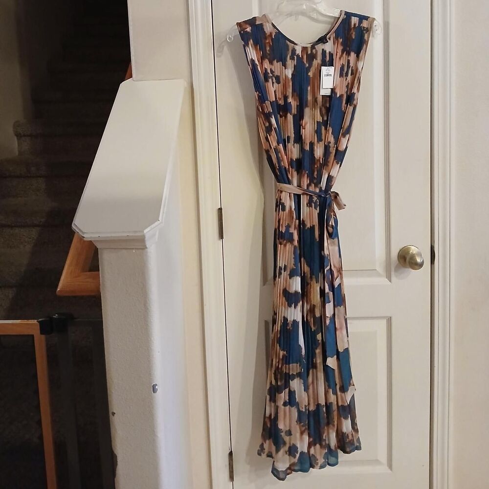 NWT Banana Republic pleated sleeveless crew neck midi dress tie waist L - Picture 5 of 8